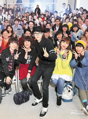 方大同新专辑歌咏《巴黎》台湾歌迷求写《台北》