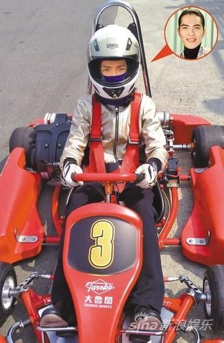 萧敬腾生日各地暴雨网友:长一岁雨神辐射更广