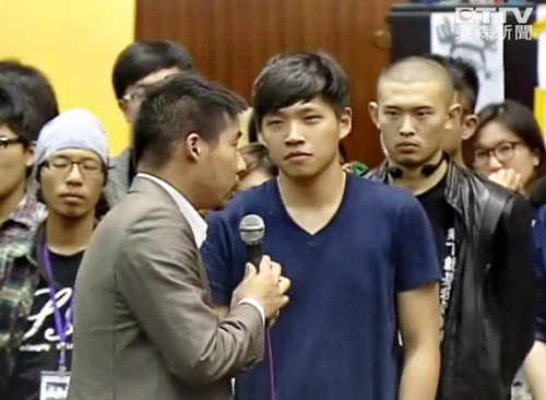 �뿪�鳡���һ���£�����óѧ�������һ����ͼ��