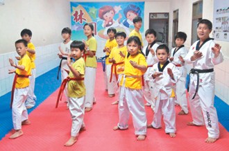 ̨��11����ͯ��ĸ����ȭ����ſ�����º��ſ���