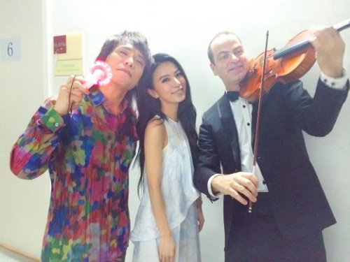 �����������¡�������Hebe����ۺ�ӰС¹��ײ