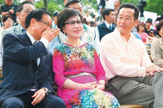 �������˳������̨���г���ѡ���������������