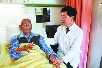 ����Ů���򵥳�Ʊ�ϡ����񡱱��ͻ�̨��