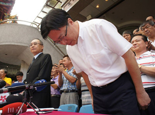 国民党改推谢立功参选基隆市长黄景泰奉陪到底