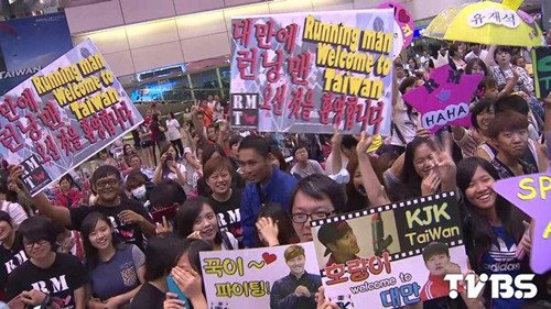 RunningMan��̨��¼Ӱ��˿�����Ρ�׷�ǣ�ͼ��