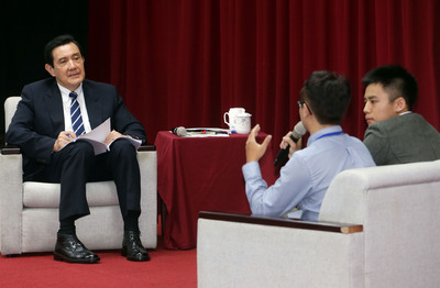 ��Ӣ����������̸�쵼������������Ǻܲ�����