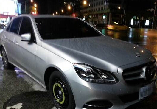 Ů�Ӽݺ���Υͣ������񾯿�ǹ�³��ֱ�̥