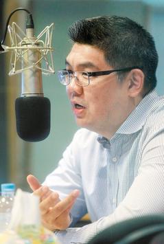 妻子蔡依珊出面“救夫”为连胜文拍竞选广告