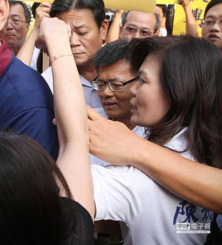 ������ǰ�������и����¾չ������ۣ�ͼ��