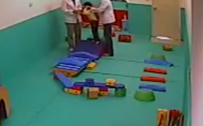 �Ա�ͯ�⸴��ʦ��ͷ������ĸ��ʹ���ڶ�����