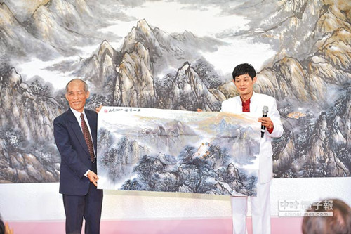 �����黭�һ�����Я���й�������