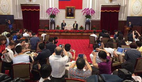 ѡ�پ����걨��������Ӣ�ţ����������뵽��˵