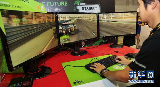 ͼ��̨������չ��Ļ