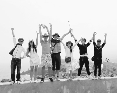 ̨���ڴ�½���������ഺѧ���ˡ���������