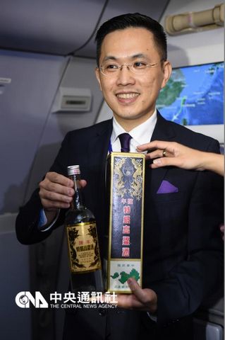 ��Ӣ��Ϊϰ��ƽ�ر�2ƿ���Ÿ��������죺��ƽ֮��