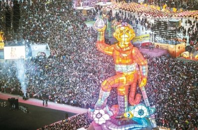 ̨��ƻ��Ļ�󻨵ƶ�ȥ���ˣ�