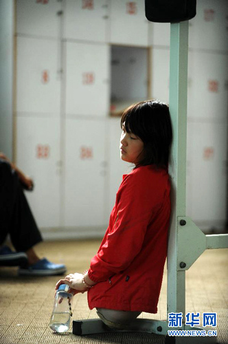 15���֫������Ů������Ӿ�����βа»ᣨ��ͼ����6��