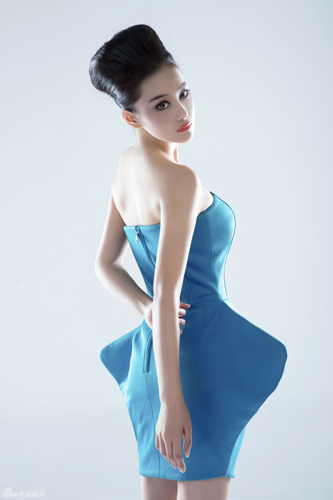 ��һ���򱦱�������������ȹװ��͸���ˣ���ͼ����2��