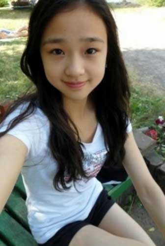 艺体萝莉孙妍在旧照曝光 从小就是美人胚子(图)