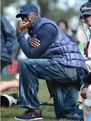 �ǵ��������±����䶯���ű���Ц�������飨ͼ��