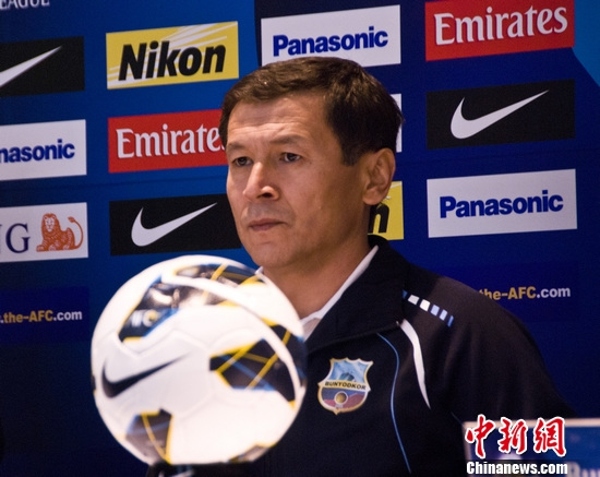 �����ǹڶ����״��Գ�������˧��ƽ�ֿ��Խ���