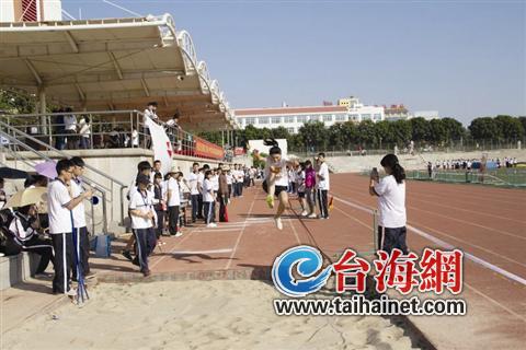 ��3Ů��������12��8����300����Ƹ�¼ȡ��ͼ��