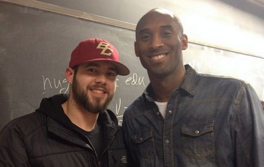 �Ʊ���ò�ʿ�ٴ�ѧ���䶯ѧ���������Ӱ��ͼ��