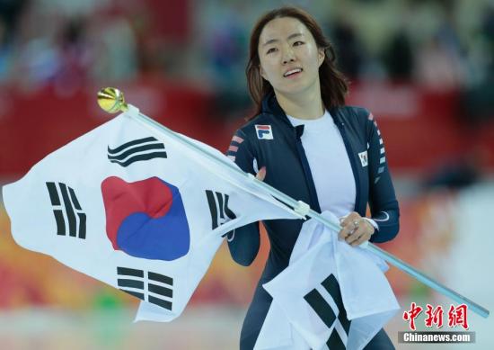 ���໨�Ĺ�氮������ȹ������ͬ�ڽ�������ͼ��