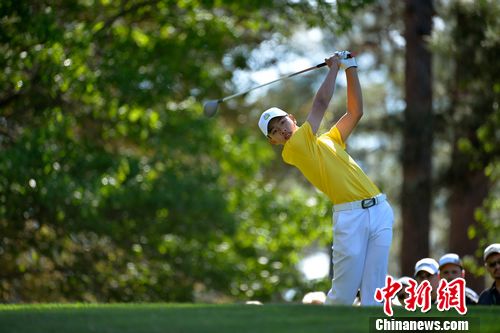 高尔夫球运动员关天朗获“影响世界华人大奖”提名