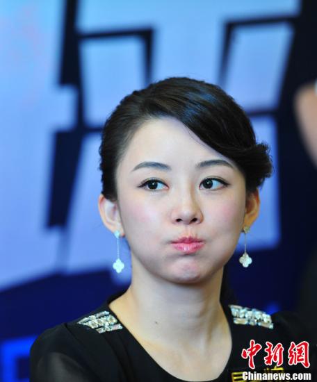 潘晓婷欲驰骋赛车场称因遗传从小喜欢开车(图)
