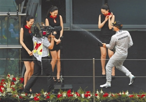 F1�й�����Ļ���ܶ��ٽ�������������С�㣨ͼ��