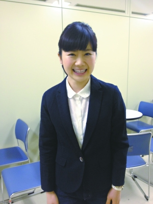 福原爱略施粉黛解说比赛骨折后“肝肠寸断”(图)