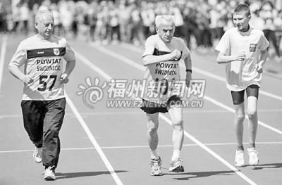 ����104�������ܰ�����32����������¼��ͼ��