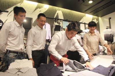 ����ھ��������ۻ�Ա��װ�����������ͼ��