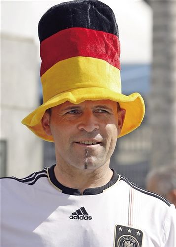 ���Դ�PK:�����˳����غ�ī�����ְΪ����ͼ��