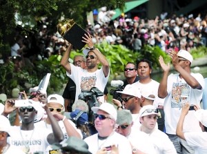 ������ȶ�ڽ�ͷ�񻶵˿�:��ιھ������⣨ͼ��