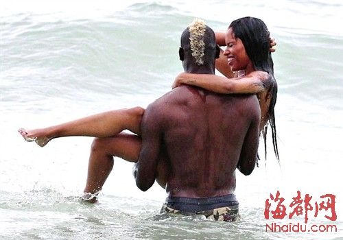 ������Ա���߶ȼٲ�������Ů��ԧ��Ϸˮ��ͼ��