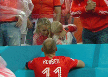 ���ᵯ���ޱ������ܵ����߰�οʹ�����ӣ�ͼ��