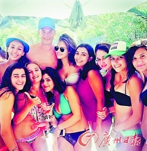 �������޸�ʤ��ΤС��ϣ���ȼ�9��Ů���ƣ�ͼ��