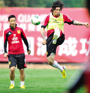 �ж����ѱ������M���͹�֤����ϴ�ת����ʵ��