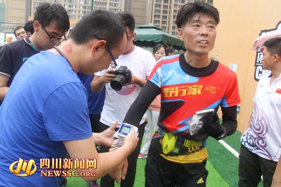 25Сʱ45����220���47�껷�������ɶ���һȦ