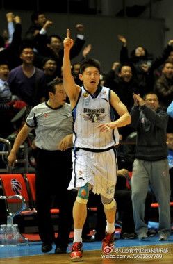 陈磊租借加盟江苏男篮一个赛季感谢闵帅给机会