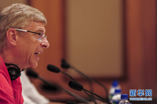 Ӣý��65���¸�������������ڻ���ǰ�����