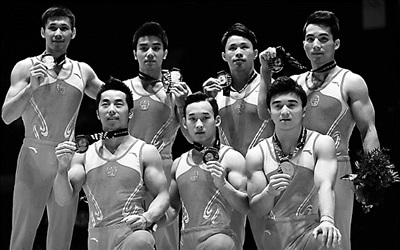 �й�����жӹھ�����ɼ��������:������������