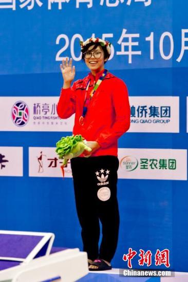 庆文怡遗体告别仪式举行其母情绪悲痛几近崩溃