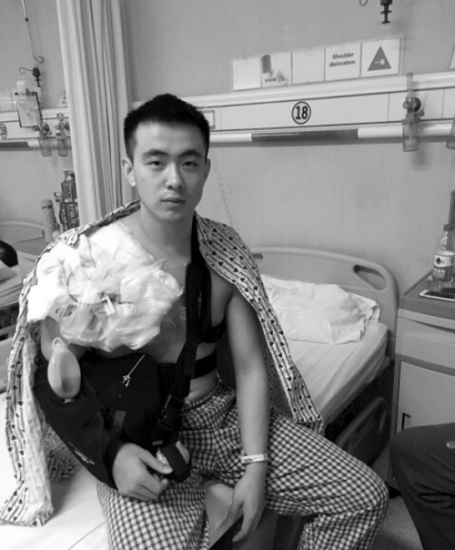 �Լ�ΰ�粿�����ɹ�����������ǰ�������