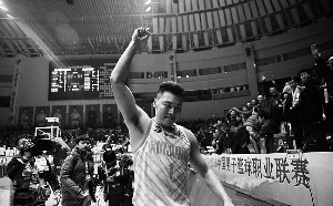 CBA���½�97��91ʤ�׸�������󹦣�ͼ��