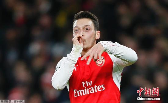 厄齐尔:不考虑回西班牙踢球 我们还有机会夺冠