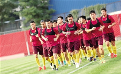 ������ս�����������׼������:Ϊ���Զ�ս