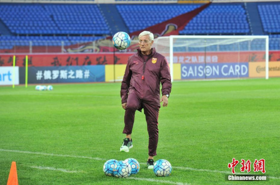 ����VS�������׷����ݣ���������ͷ�Ž��տ���